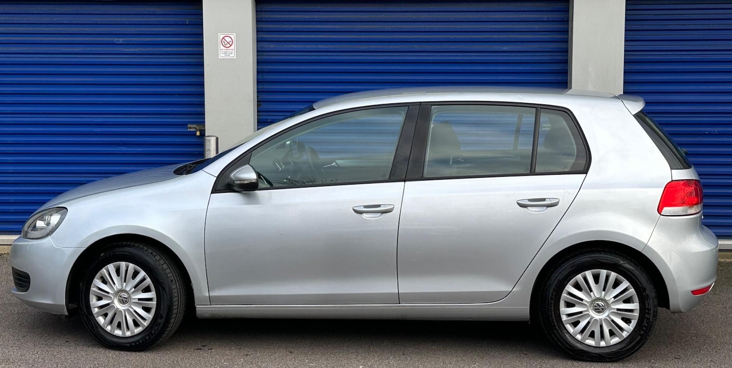 Used Volkswagen Golf 2009 for sale - 77052503: Photo 2