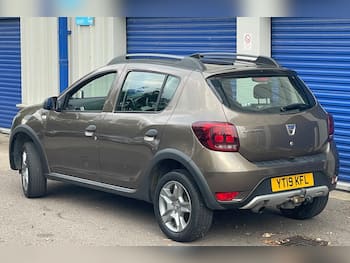 Used Dacia Sandero Stepway 2019 for sale - 79669789: Photo