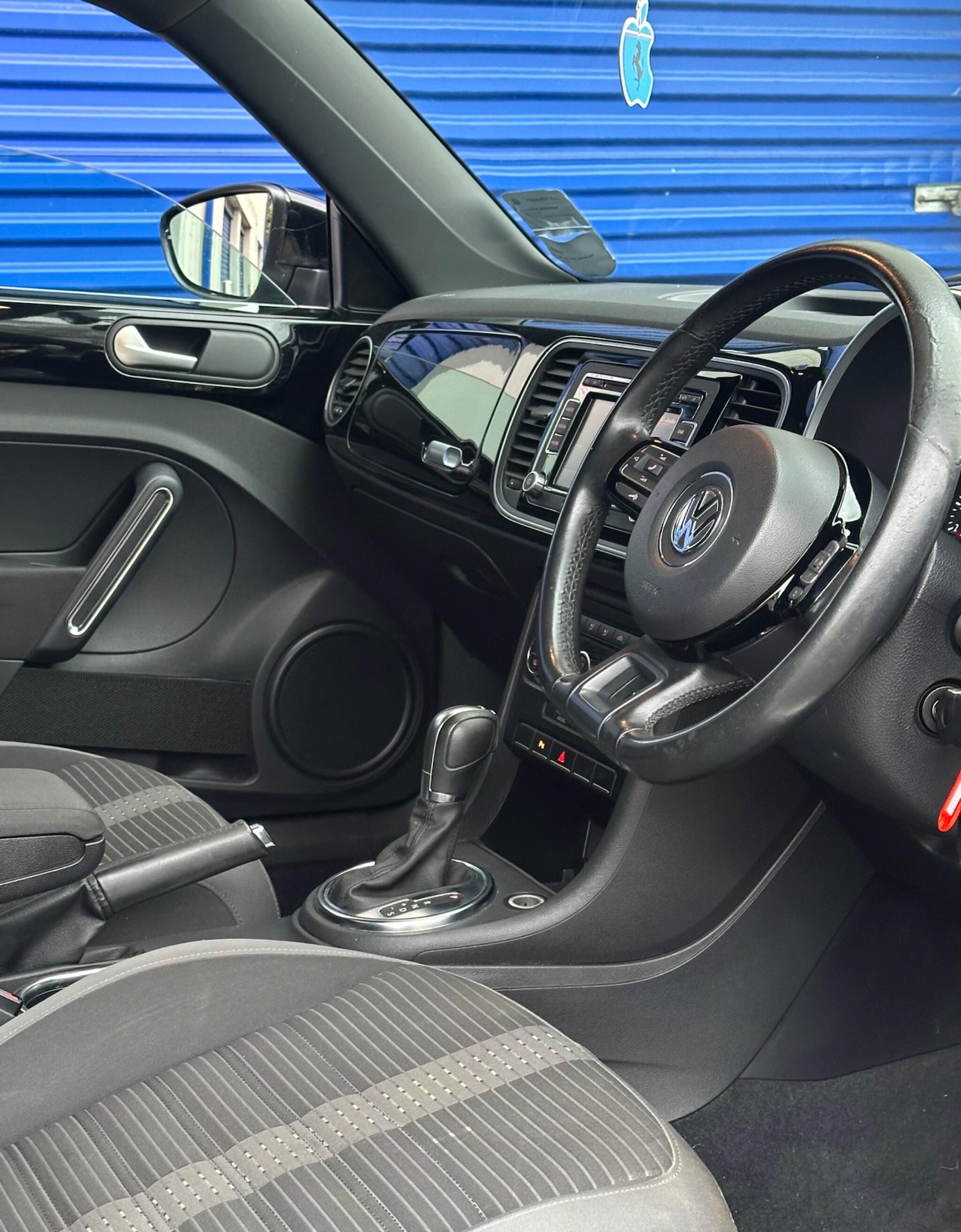 Used Volkswagen Beetle 2012 for sale - 76645669: Photo 11