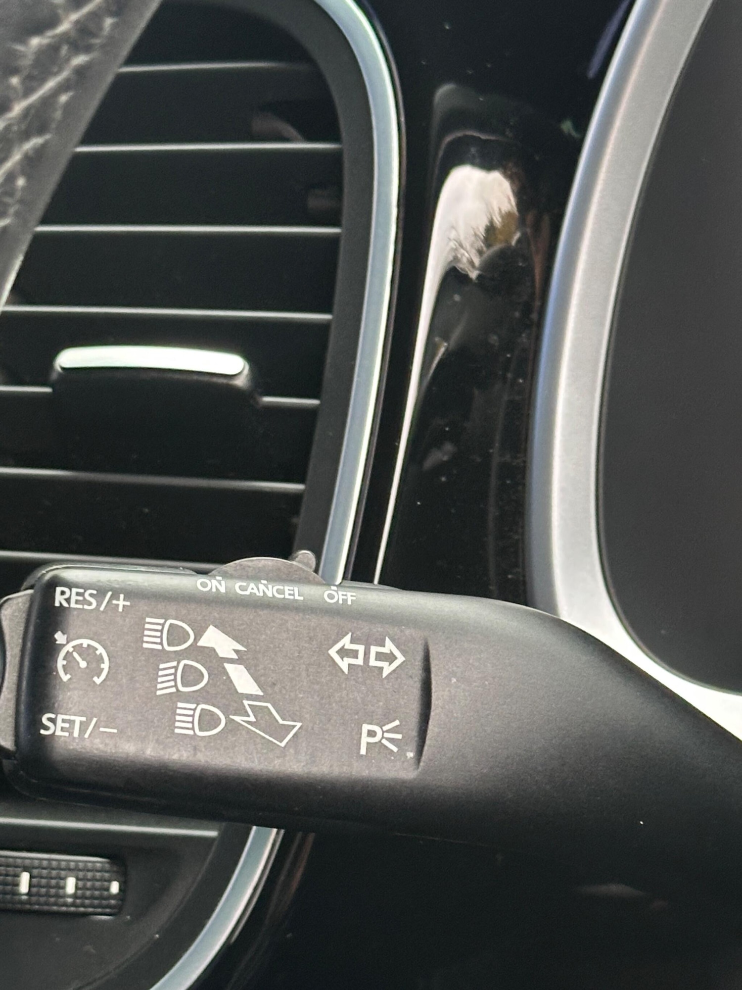 Used Volkswagen Beetle 2012 for sale - 76645669: Photo 17