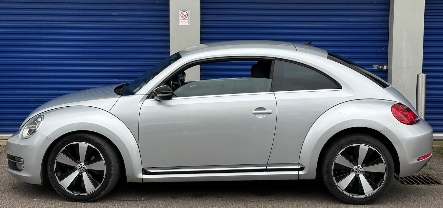 Used Volkswagen Beetle 2012 for sale - 76645669: Photo 2