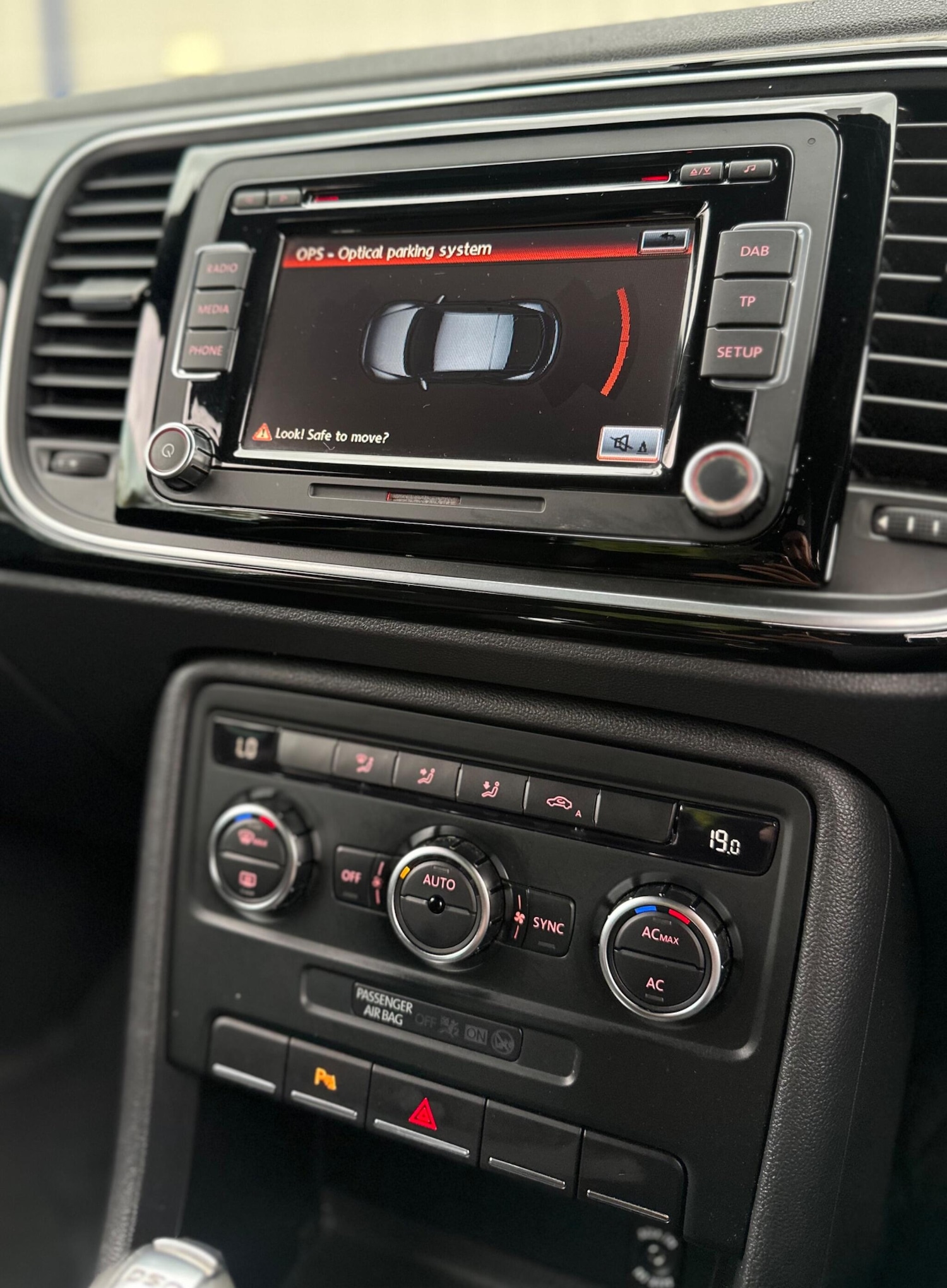 Used Volkswagen Beetle 2012 for sale - 76645669: Photo 22