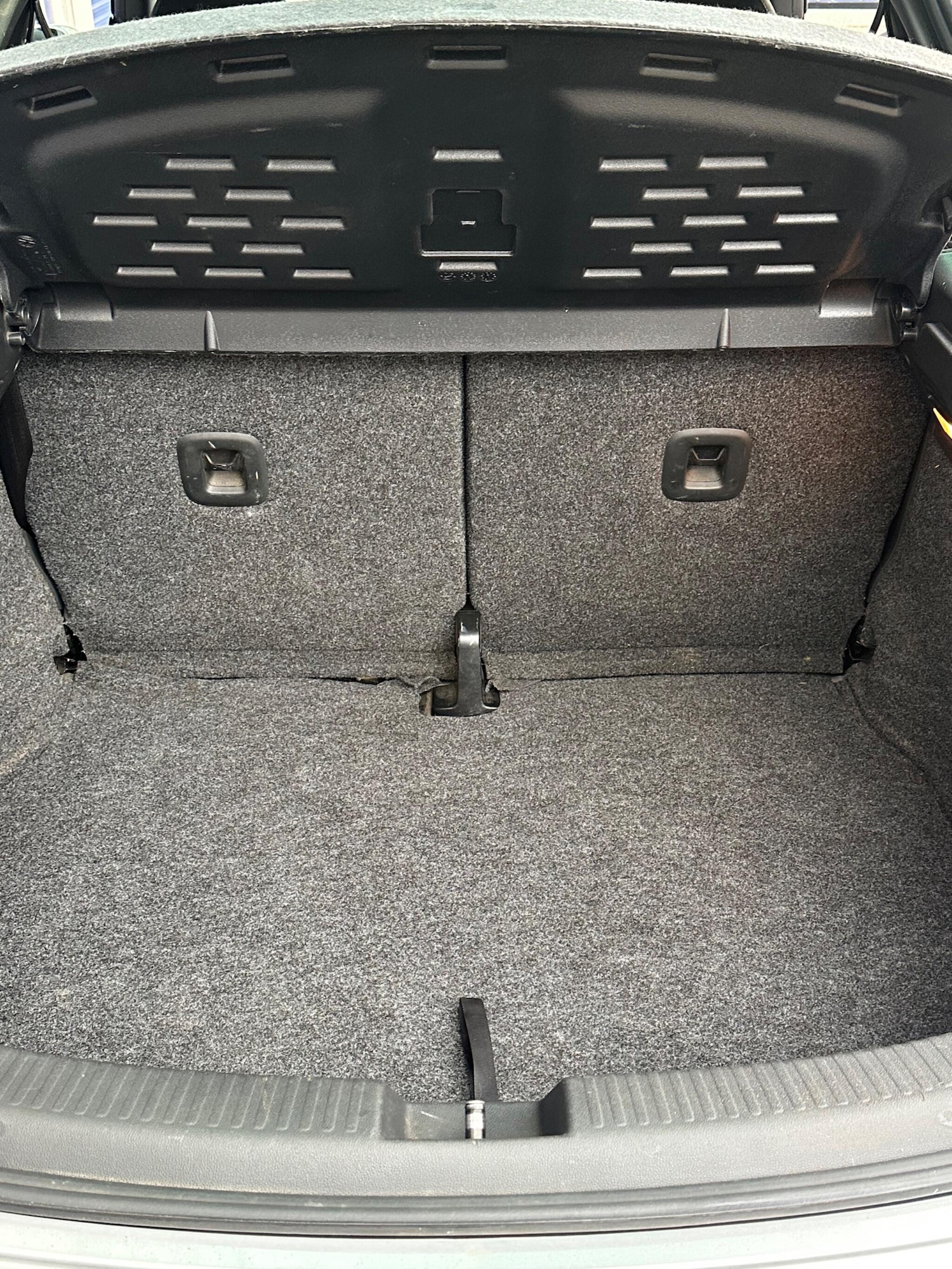 Used Volkswagen Beetle 2012 for sale - 76645669: Photo 25