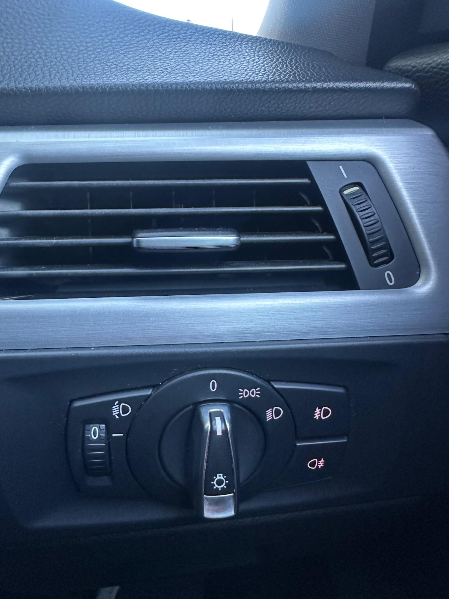 Used BMW 3 Series 2011 for sale - 77162760: Photo 16