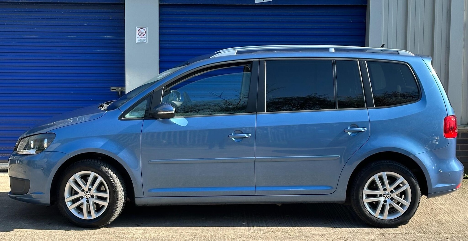 Used Volkswagen Touran 2013 for sale - 77957380: Photo 2