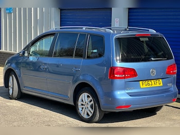 Used Volkswagen Touran 2013 for sale - 77957380: Photo