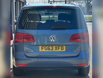 Used Volkswagen Touran 2013 for sale - 77957380: Photo