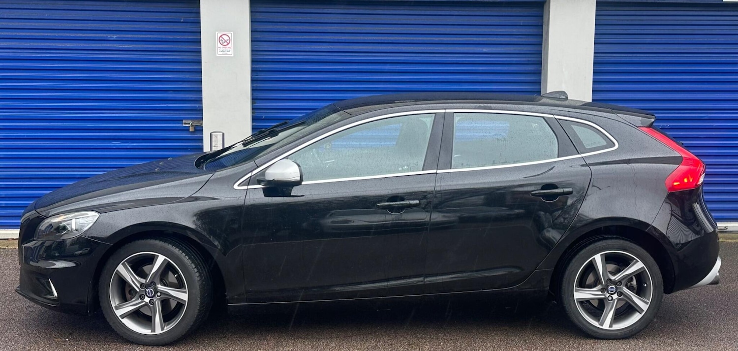 Used Volvo V40 2016 for sale - 76644713: Photo 2