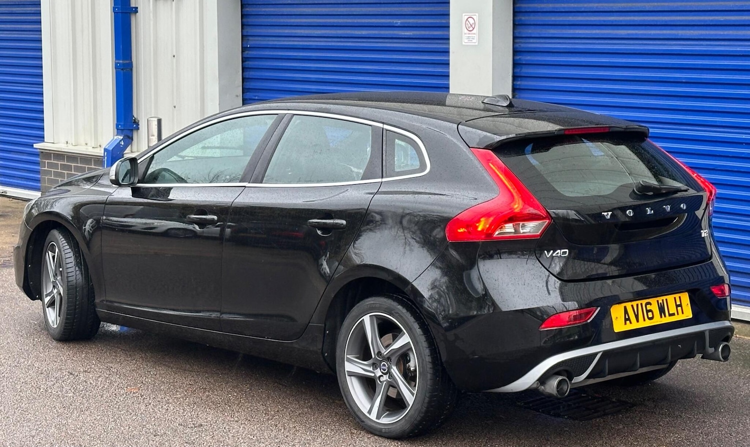 Used Volvo V40 2016 for sale - 76644713: Photo 3