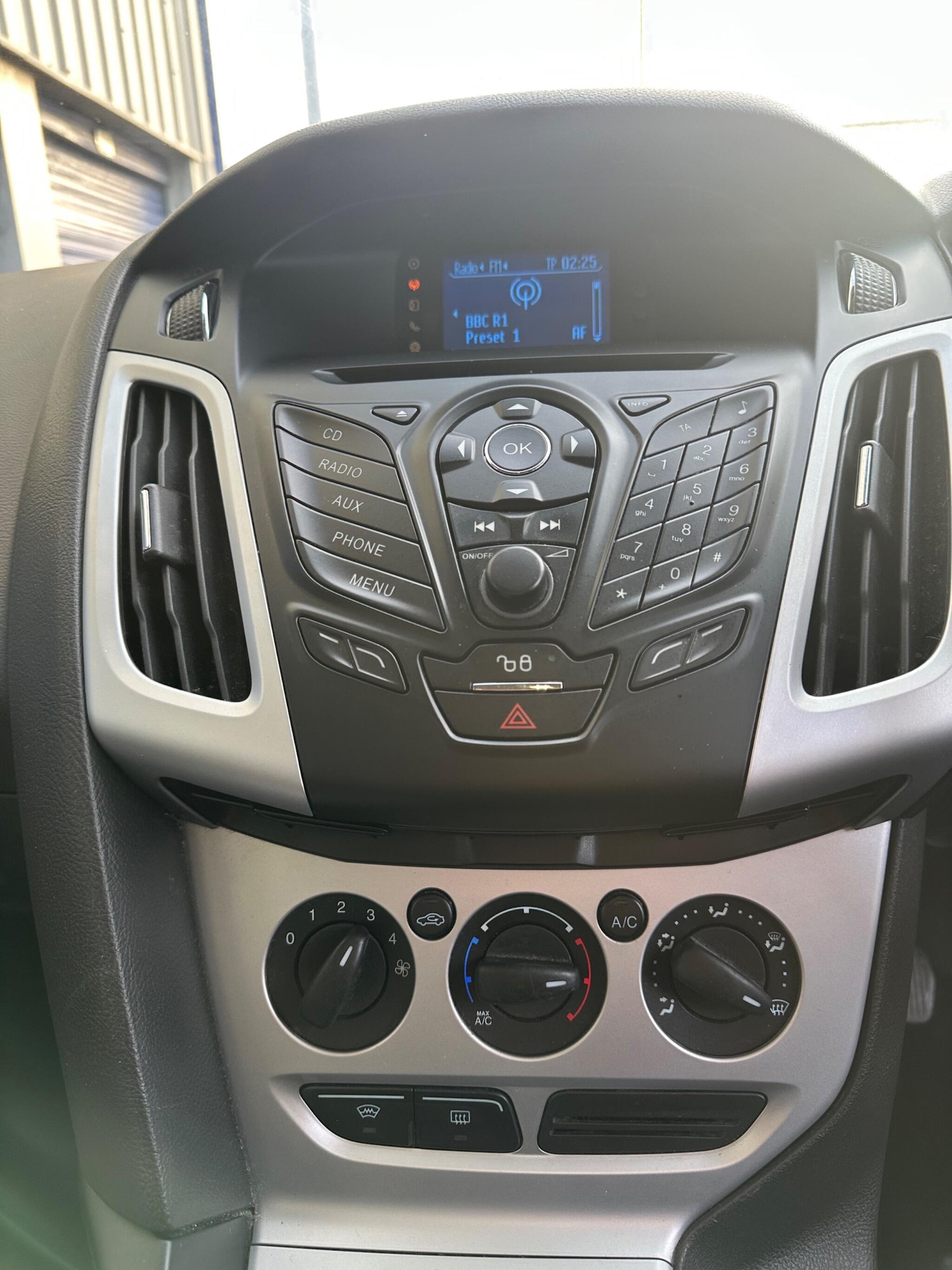 Used Ford Focus 2011 for sale - 76645204: Photo 19