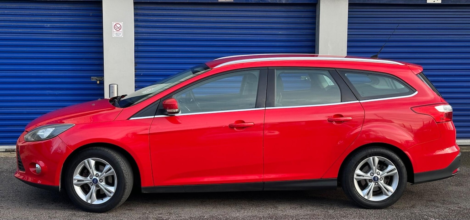 Used Ford Focus 2011 for sale - 76645204: Photo 2