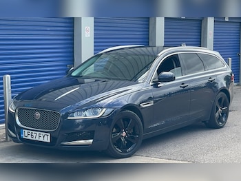 Used Jaguar XF 2017 for sale - 79441715: Photo