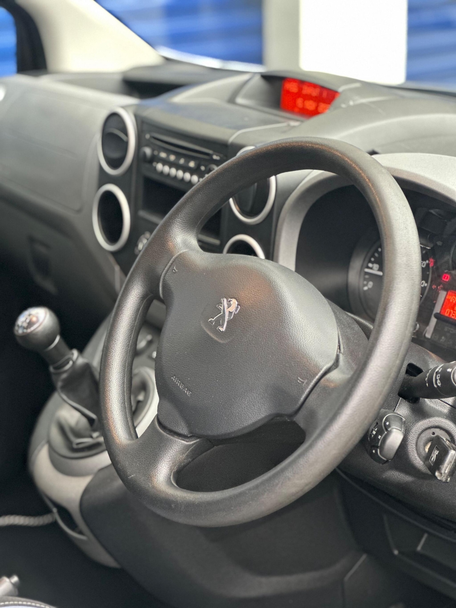 Used Peugeot Partner Tepee 2016 for sale - 76689802: Photo 15