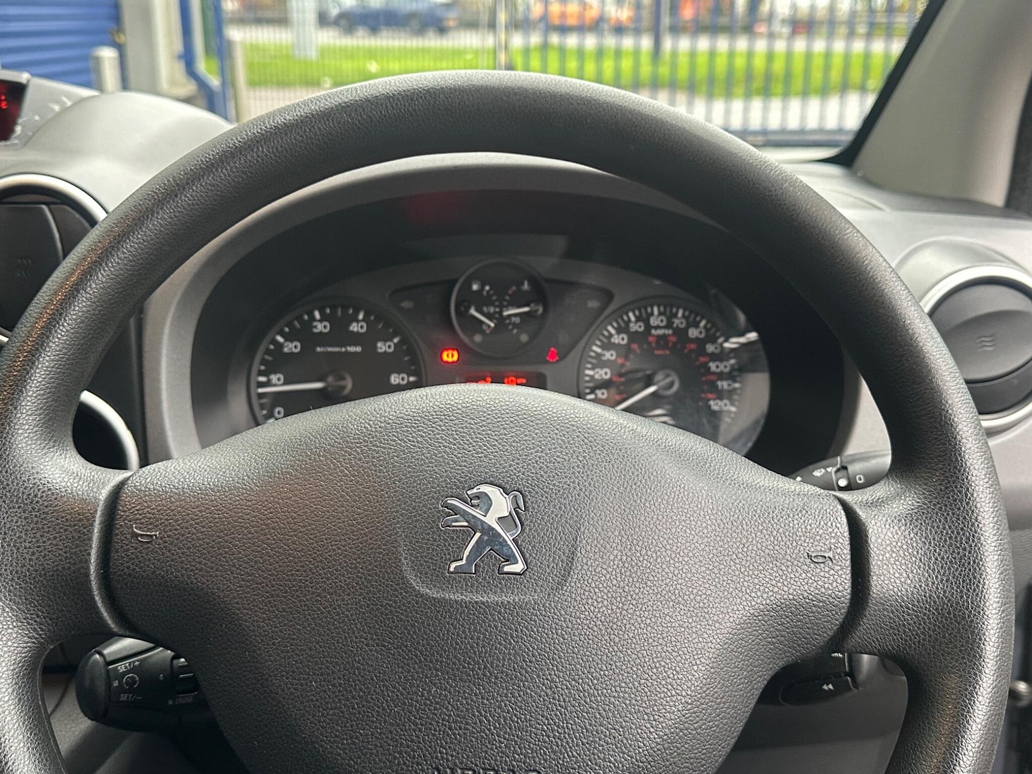 Used Peugeot Partner Tepee 2016 for sale - 76689802: Photo 16