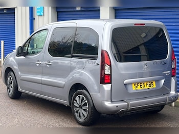 Used Peugeot Partner Tepee 2016 for sale - 76689802: Photo