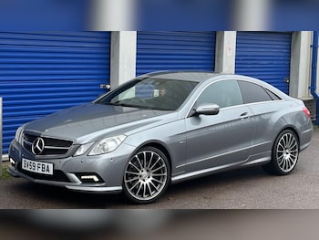 Used Mercedes-Benz E Class 2009 for sale - 77440385: Photo