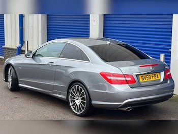 Used Mercedes-Benz E Class 2009 for sale - 77440385: Photo