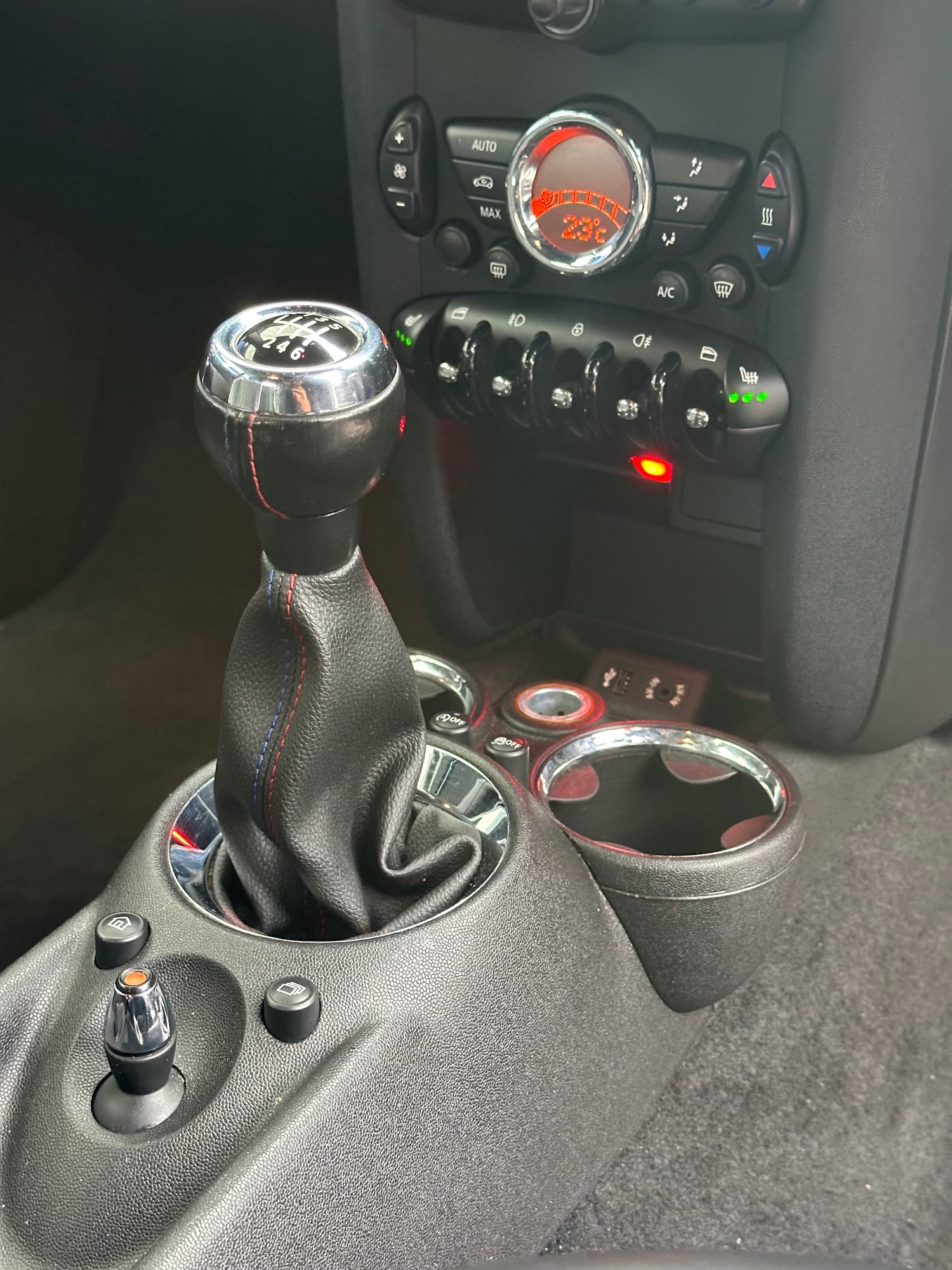 Used MINI Hatch 2012 for sale - 76704958: Photo 16