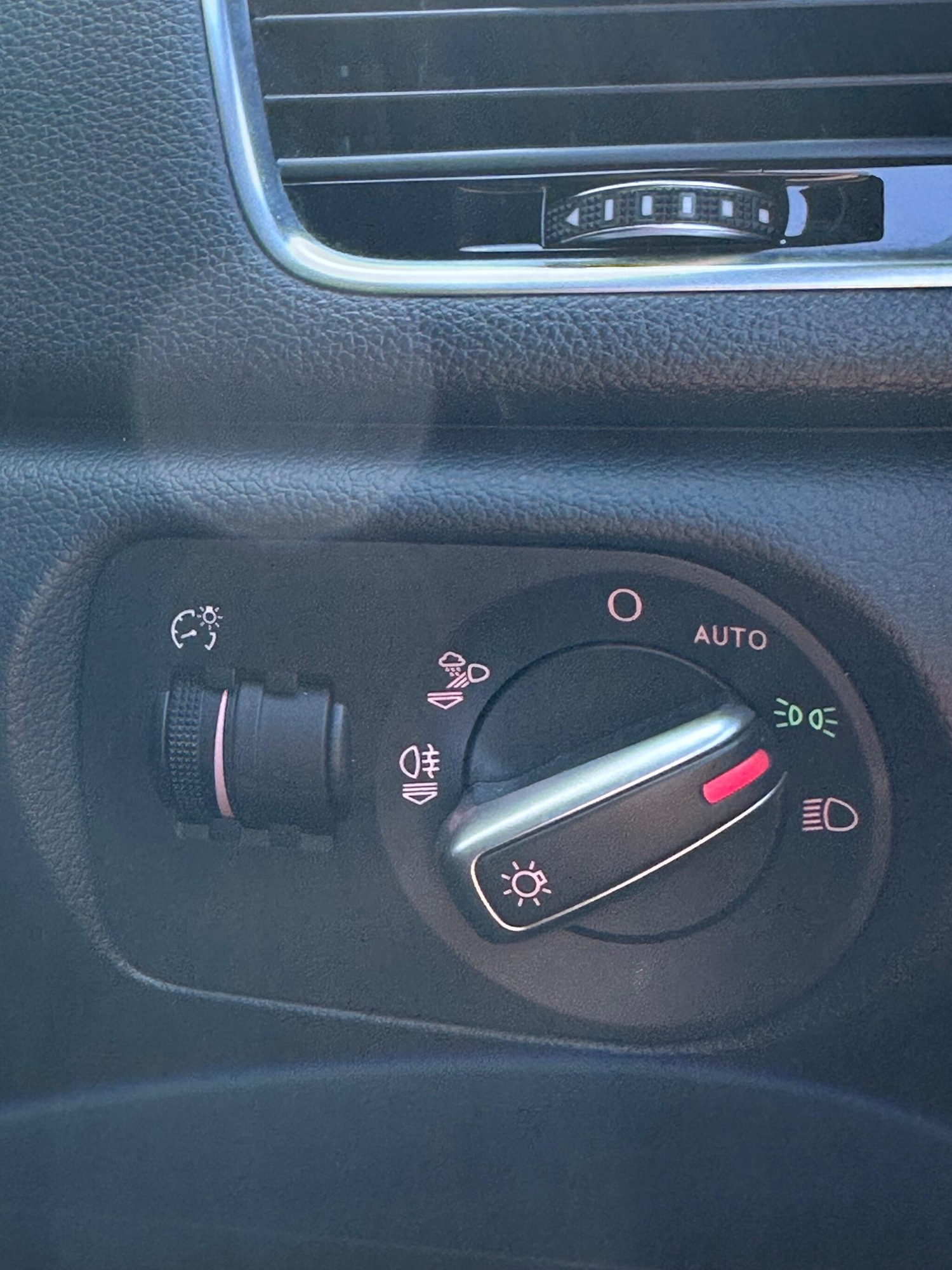 Used Audi Q3 for sale - 77957369: Photo 16