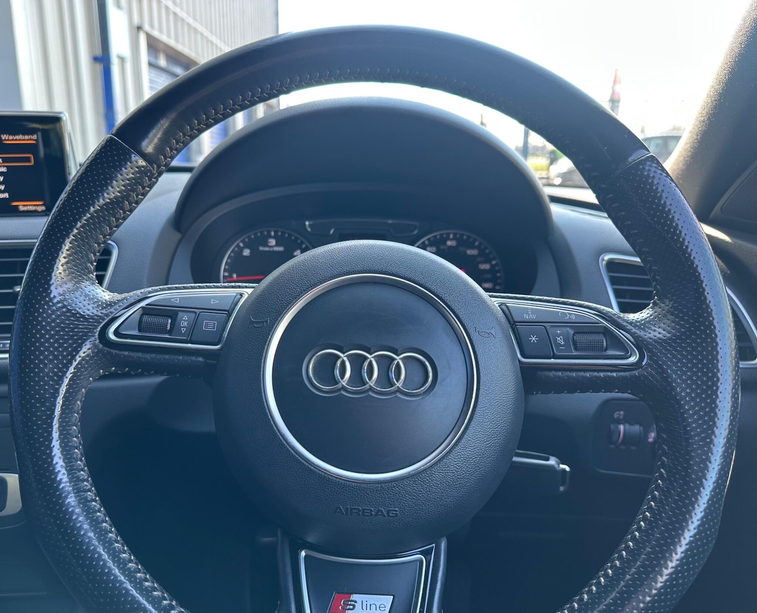 Used Audi Q3 for sale - 77957369: Photo 18