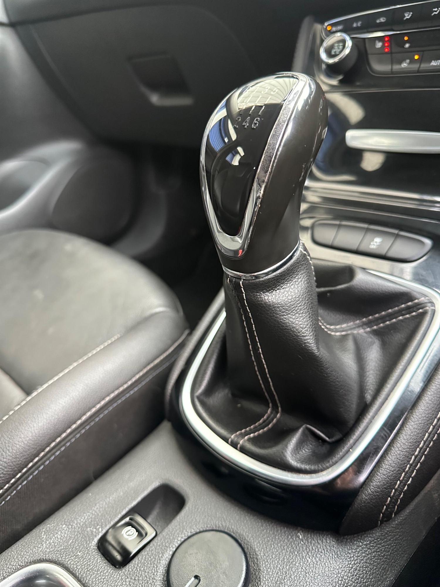 Used Vauxhall Astra 2017 for sale - 76976632: Photo 16