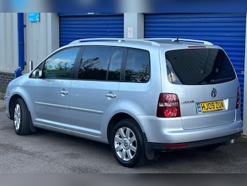 Used Volkswagen Touran 2009 for sale - 78306918: Photo