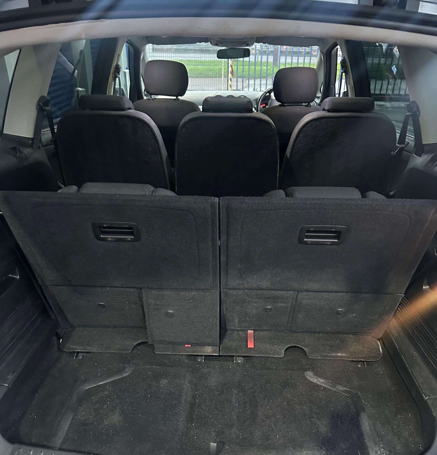 Used Ford S-Max 2010 for sale - 76975533: Photo 16