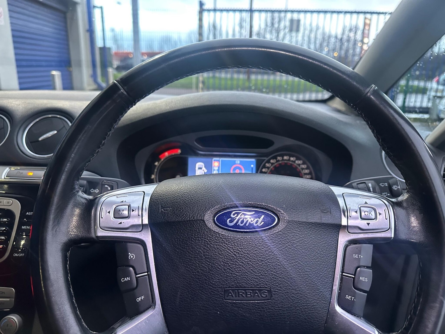 Used Ford S-Max 2010 for sale - 76975533: Photo 17