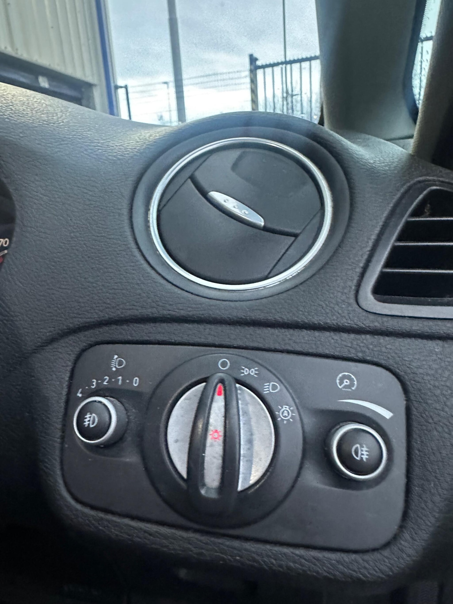 Used Ford S-Max 2010 for sale - 76975533: Photo 21