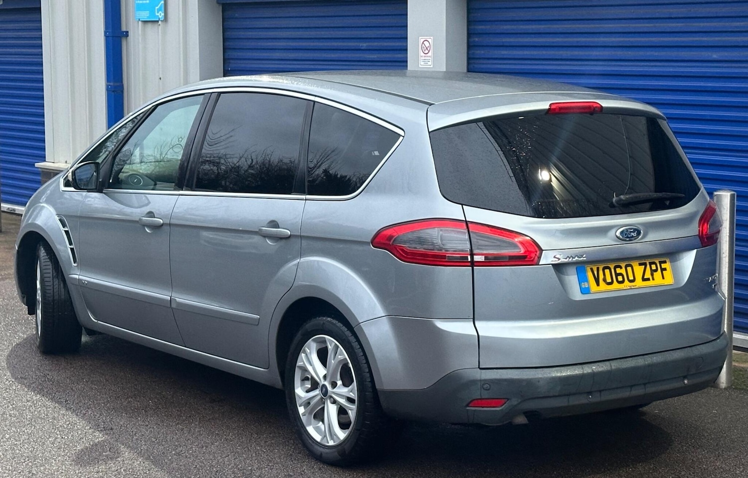 Used Ford S-Max 2010 for sale - 76975533: Photo 3