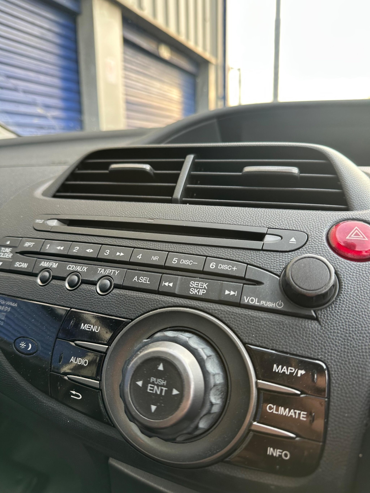 Used Honda Civic 2010 for sale - 76935852: Photo 16