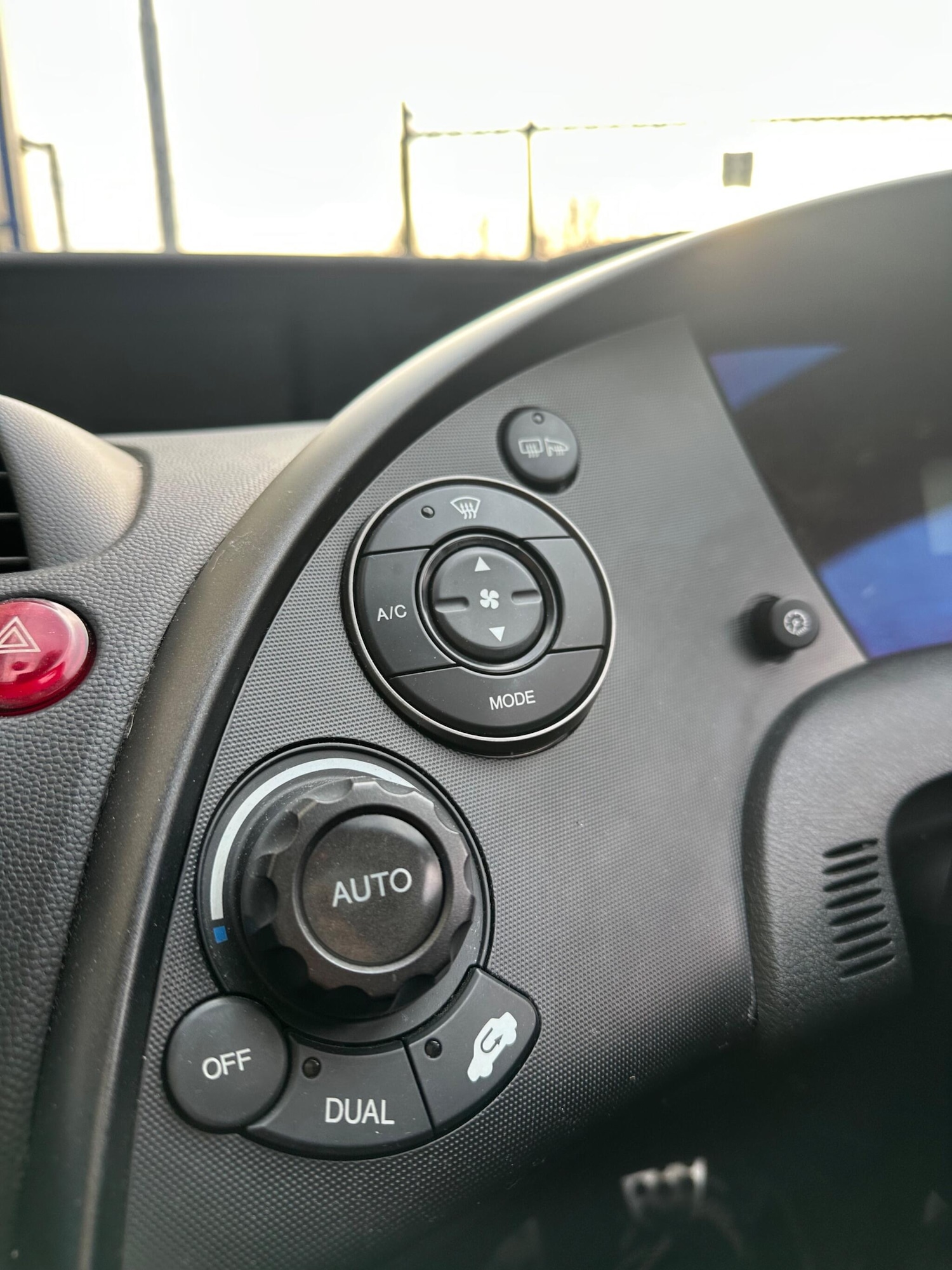 Used Honda Civic 2010 for sale - 76935852: Photo 17