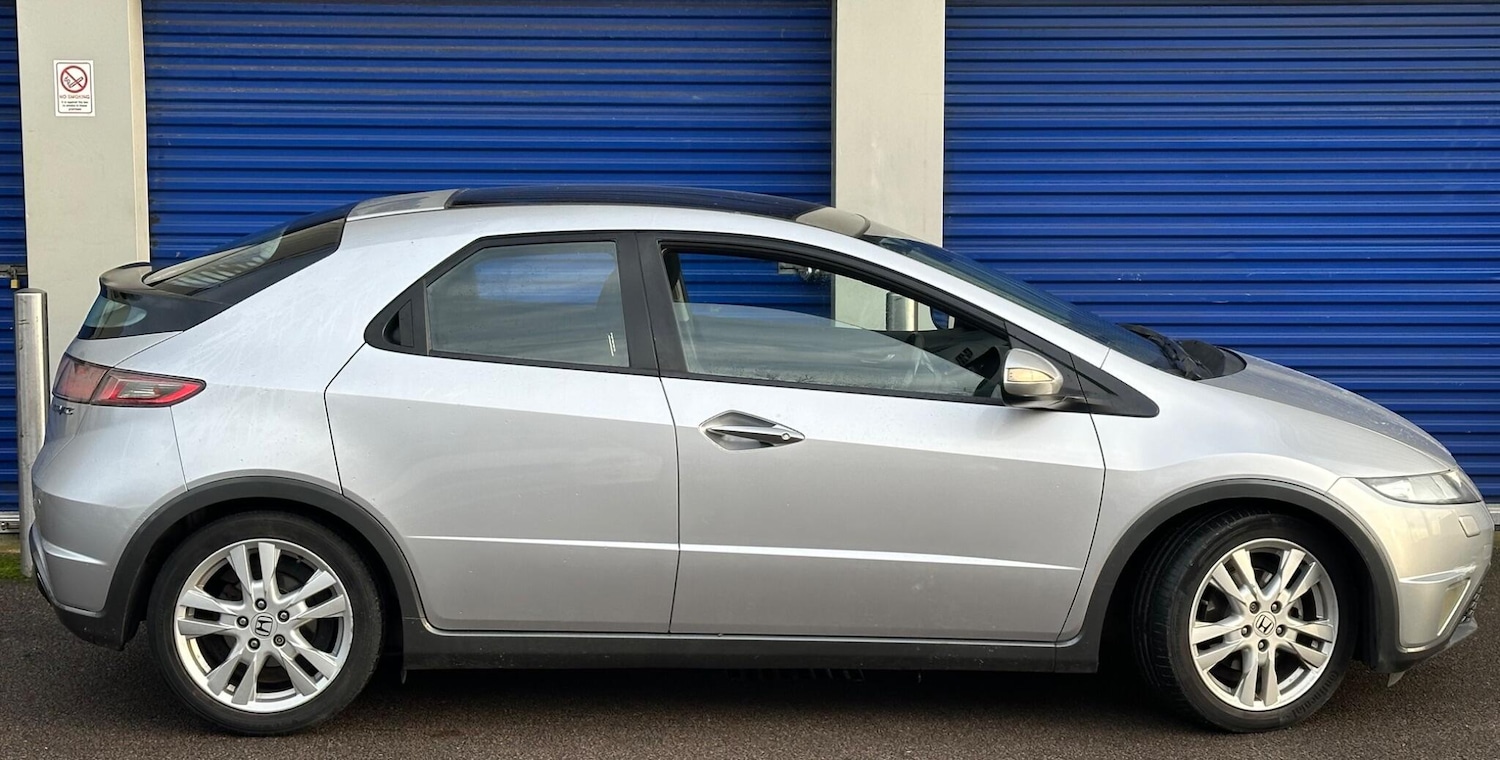 Used Honda Civic 2010 for sale - 76935852: Photo 6