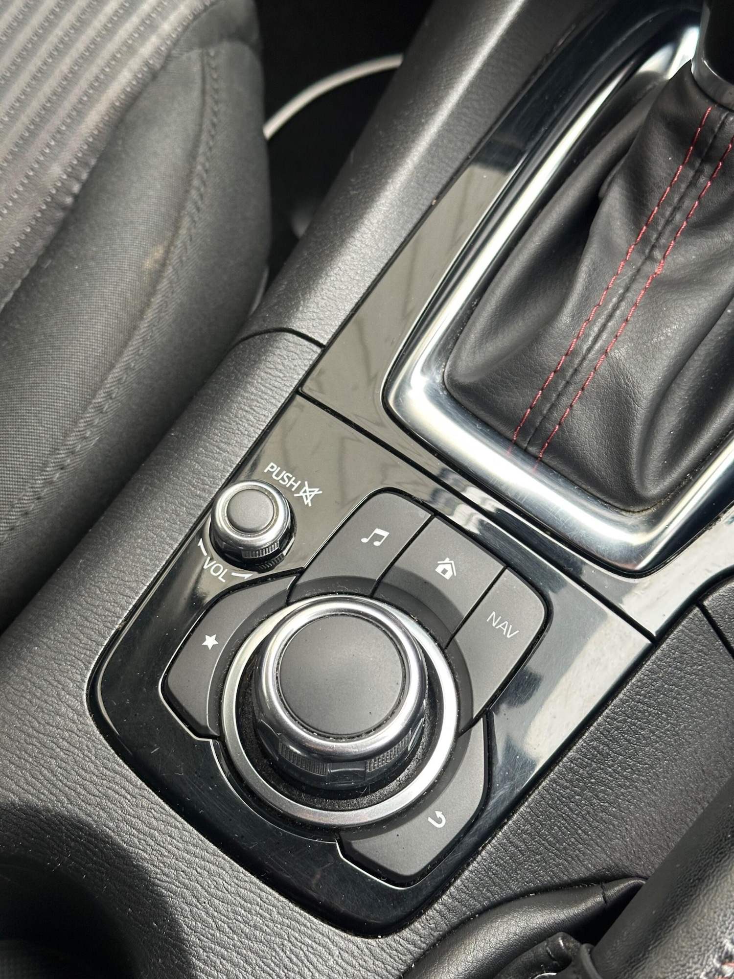 Used Mazda Mazda3 2015 for sale - 77882578: Photo 17