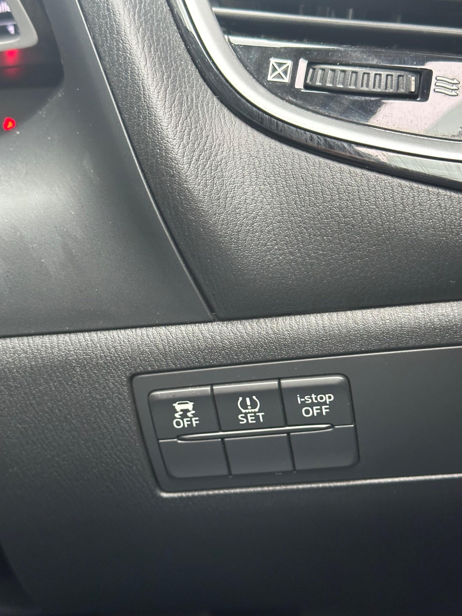 Used Mazda Mazda3 2015 for sale - 77882578: Photo 24