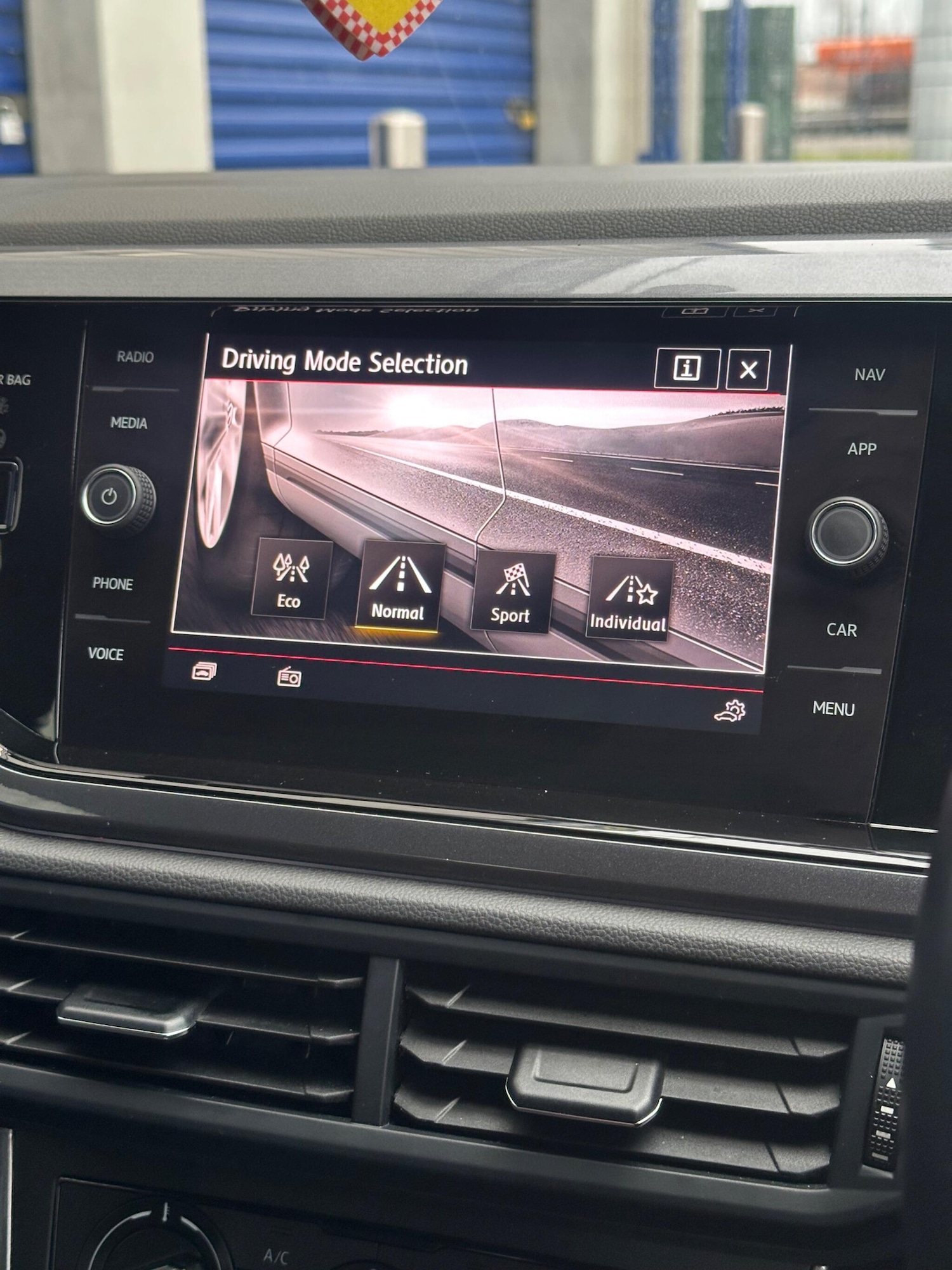 Used Volkswagen Polo 2019 for sale - 77807867: Photo 24