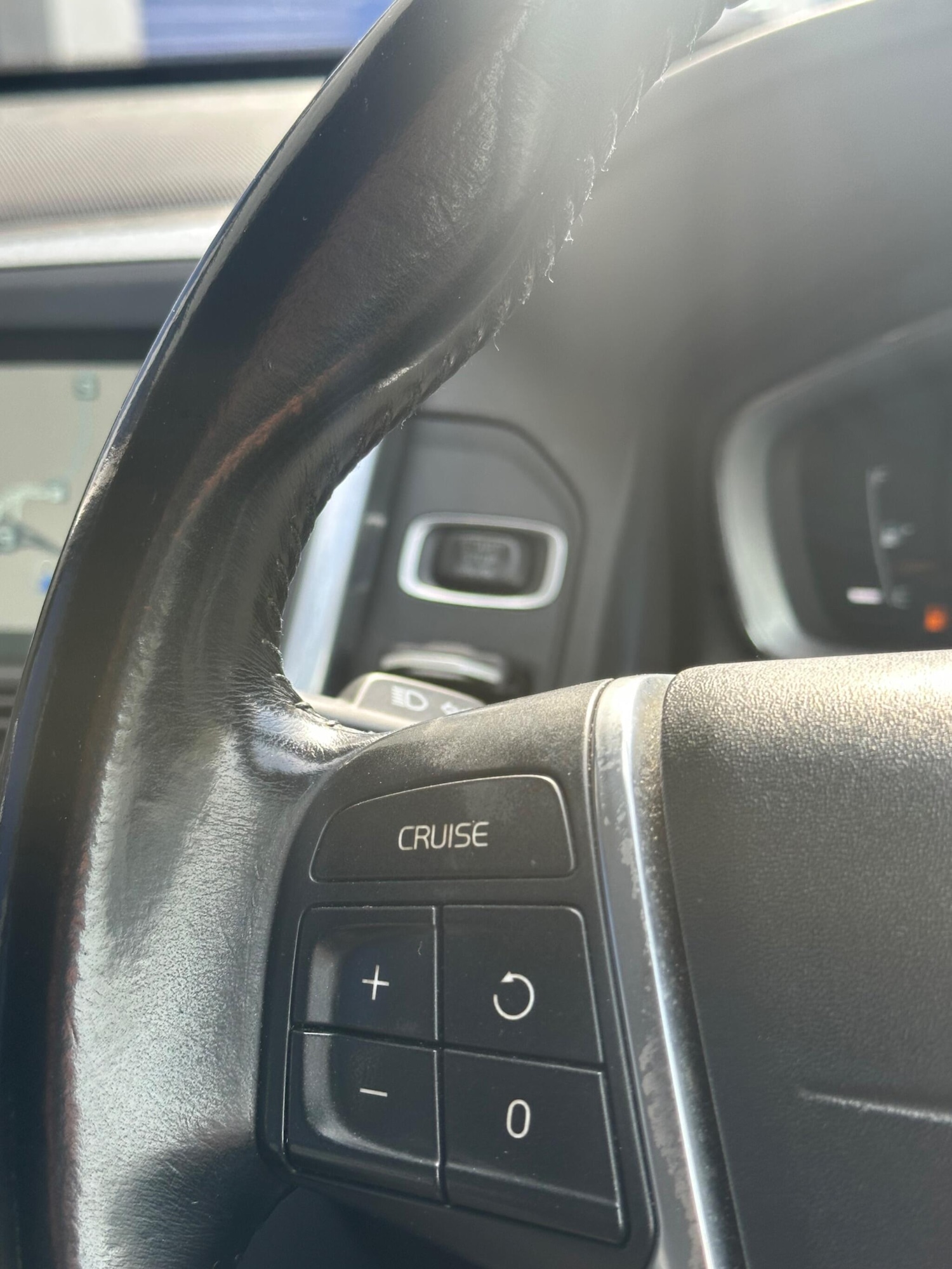 Used Volvo XC60 2014 for sale - 77992911: Photo 16