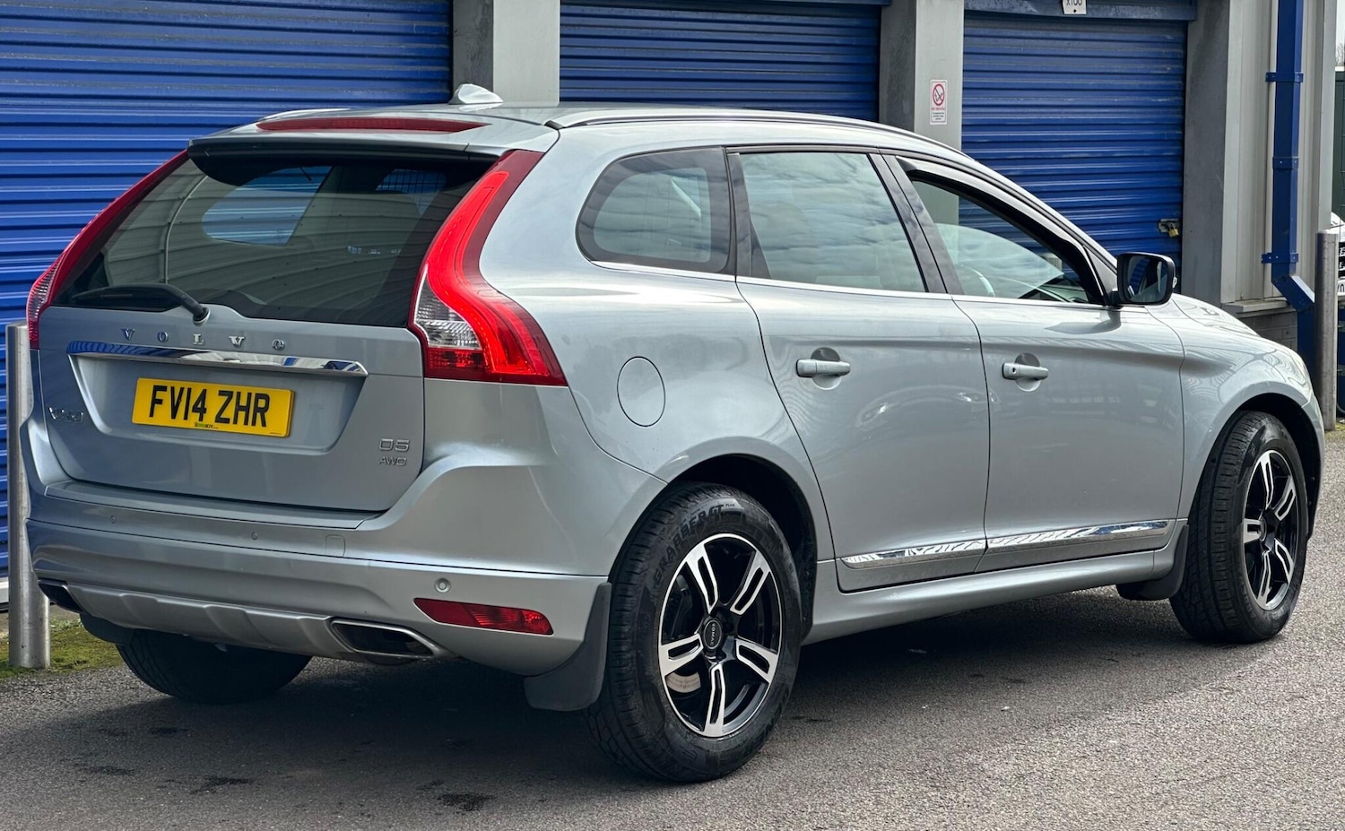 Used Volvo XC60 2014 for sale - 77992911: Photo 5