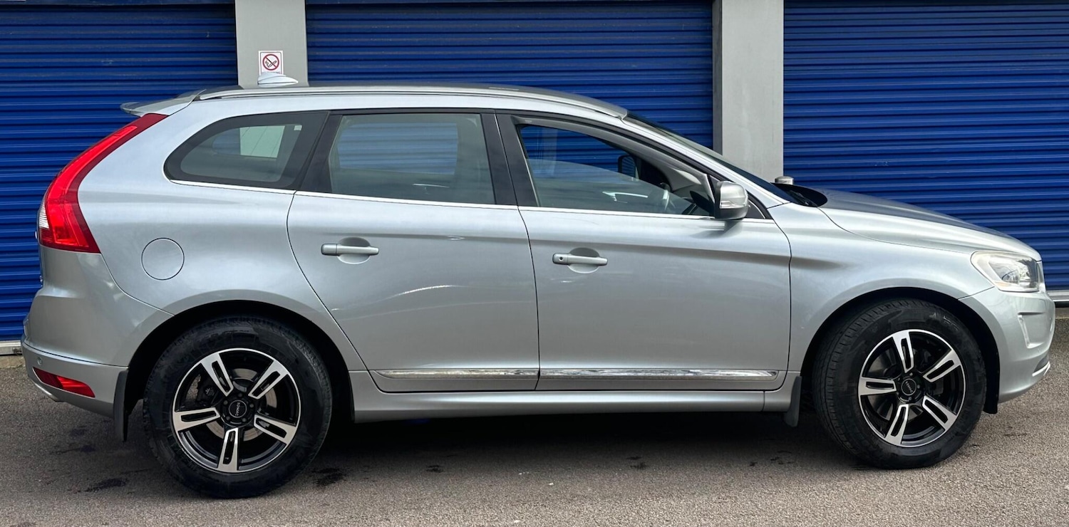 Used Volvo XC60 2014 for sale - 77992911: Photo 6