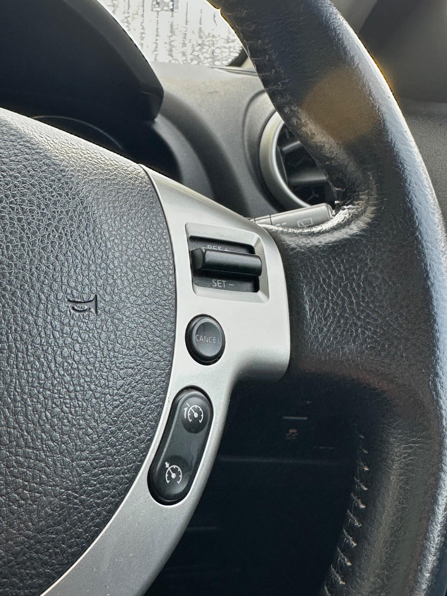 Used Nissan Qashqai+2 for sale - 77909811: Photo 16