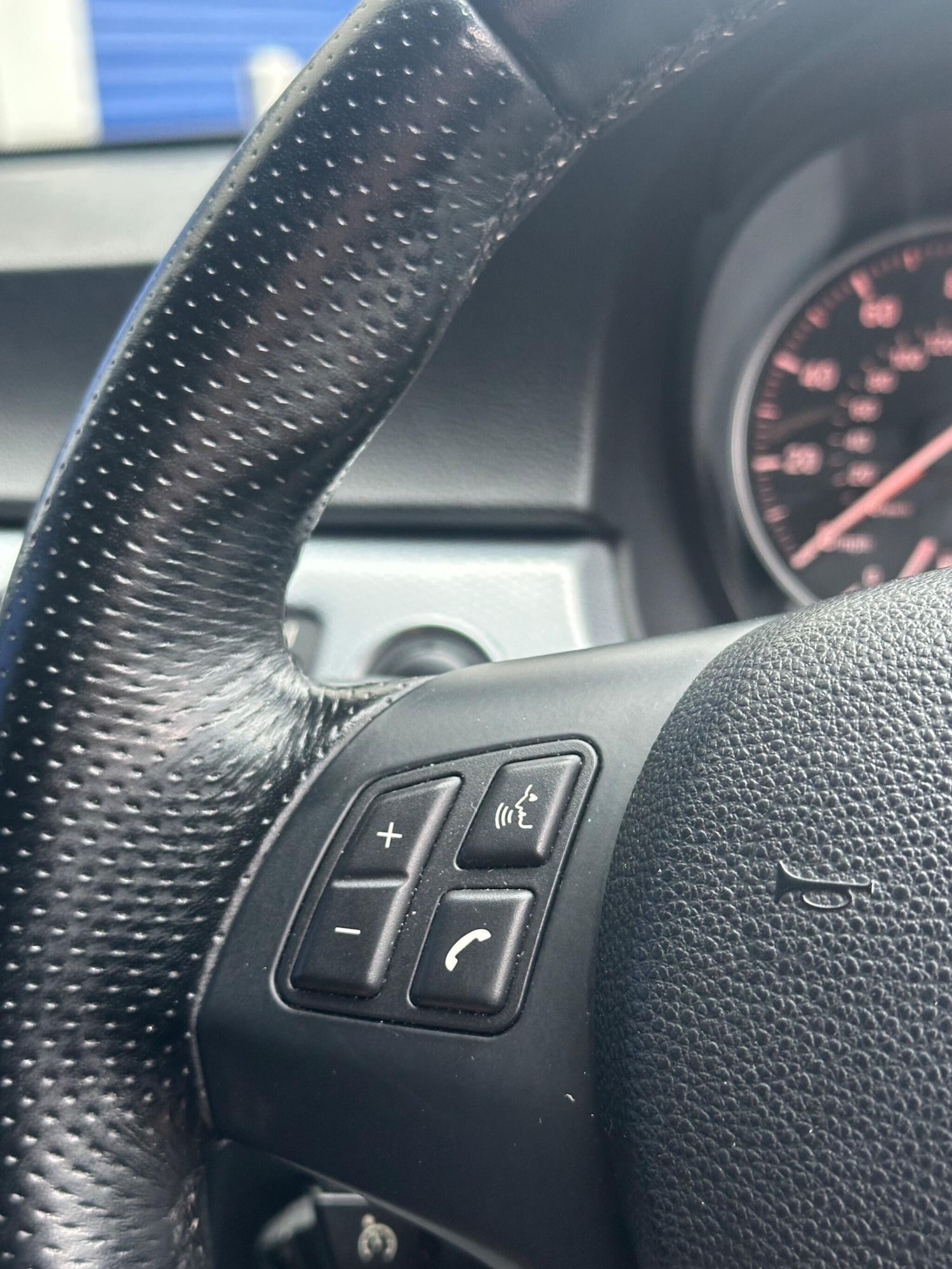 Used BMW 3 Series 2011 for sale - 77386965: Photo 15