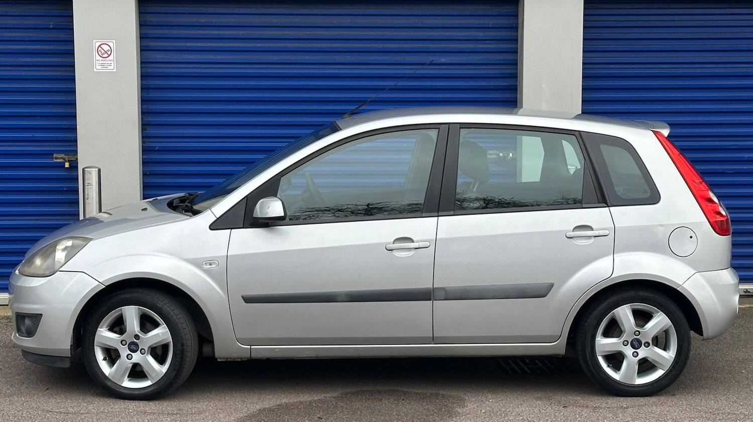 Used Ford Fiesta 2007 for sale - 77081351: Photo 2
