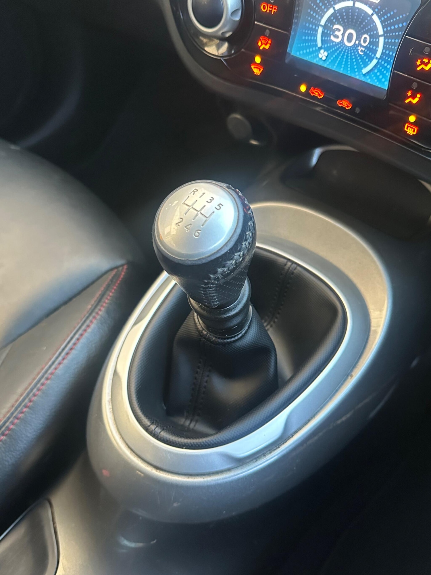 Used Nissan Juke 2013 for sale - 77166420: Photo 16