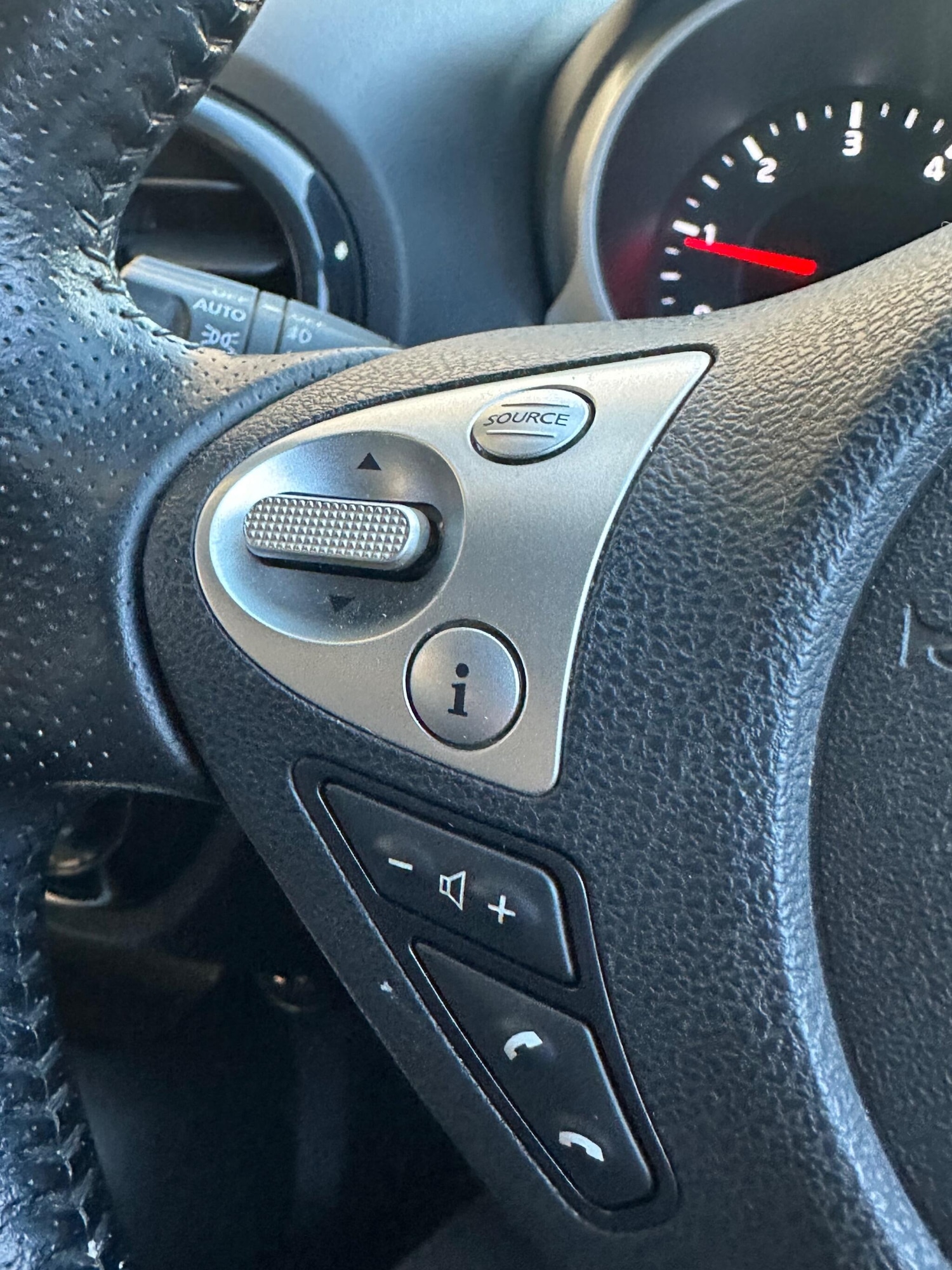 Used Nissan Juke 2013 for sale - 77166420: Photo 19