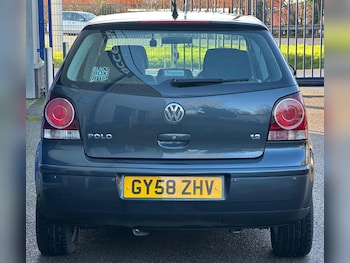 Used Volkswagen Polo 2009 for sale - 76780758: Photo