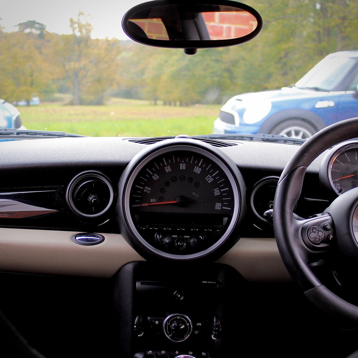 Used MINI Hatch 2011 for sale - 76391939: Photo 15