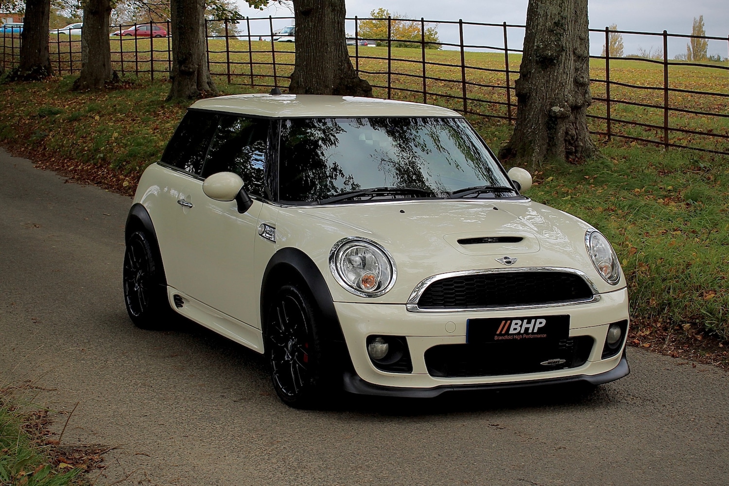 Used MINI Hatch 2011 for sale - 76391939: Photo 2