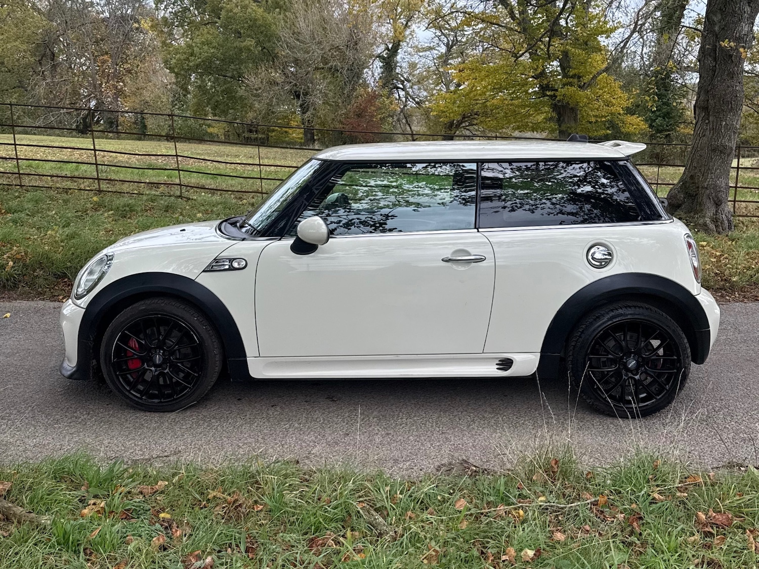 Used MINI Hatch 2011 for sale - 76391939: Photo 9