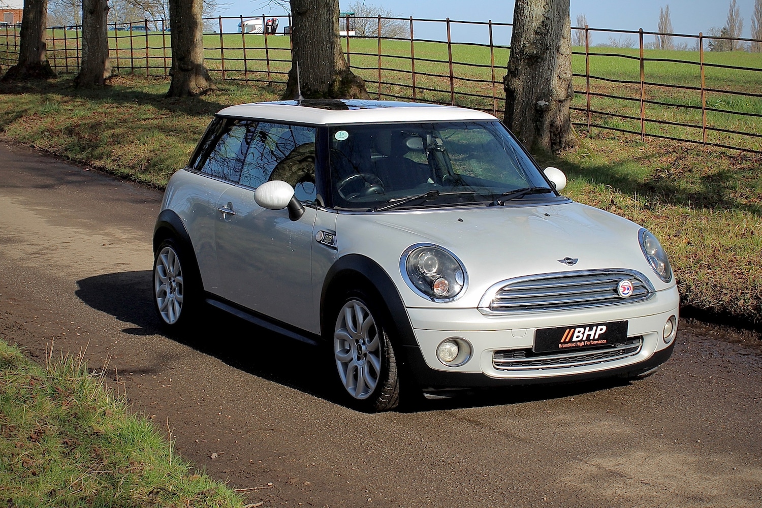 Used MINI Hatch 2010 for sale - 77665129: Photo 2