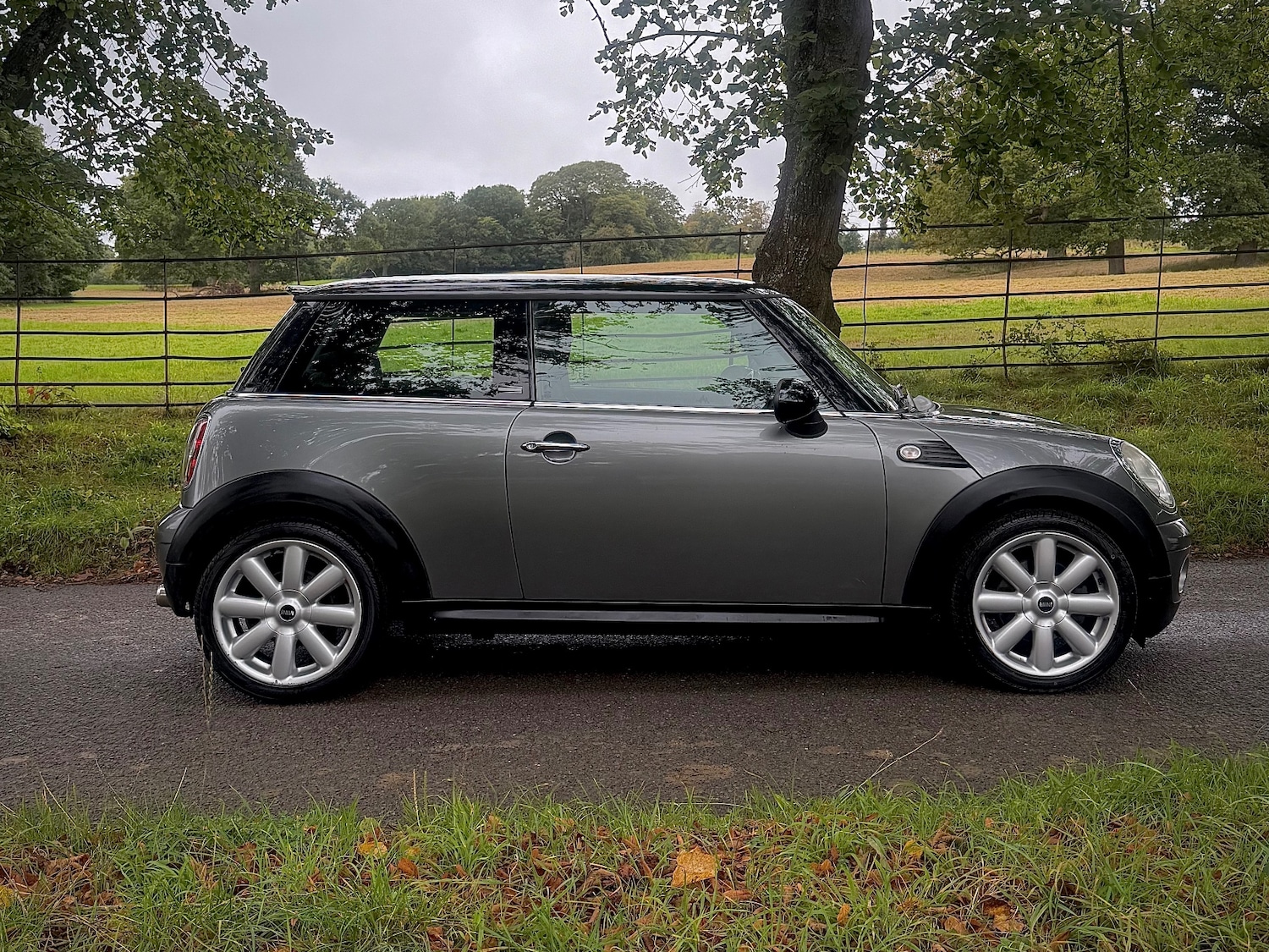 Used MINI Hatch 2010 for sale - 76027637: Photo 8